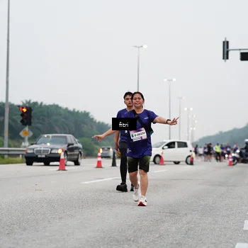 Runner Photo 7468749
