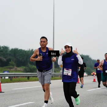 Runner Photo 7468789