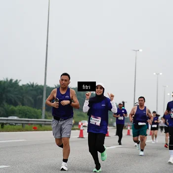 Runner Photo 7468858