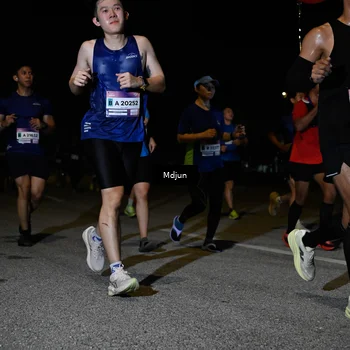 Runner Photo 7468886