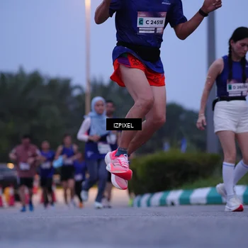 Runner Photo 7468888