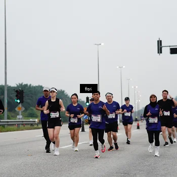 Runner Photo 7468889