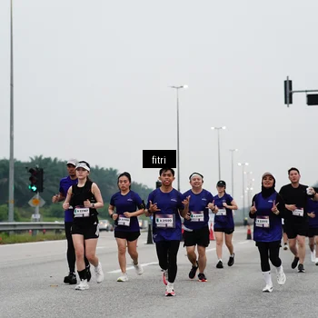 Runner Photo 7468898