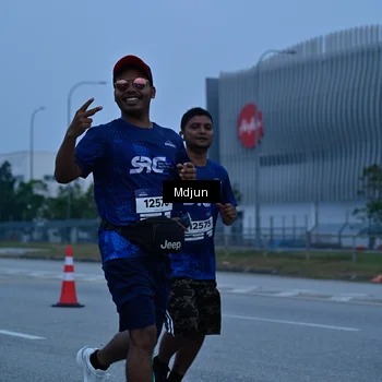 Runner Photo 7468903