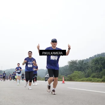 Runner Photo 7468914
