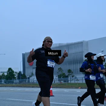 Runner Photo 7468918