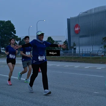 Runner Photo 7468938