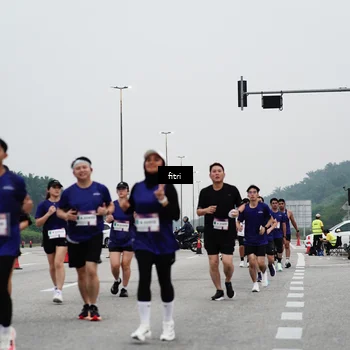 Runner Photo 7468943