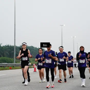 Runner Photo 7468951