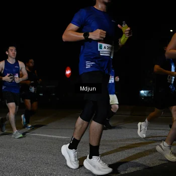 Runner Photo 7468960