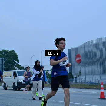 Runner Photo 7468961