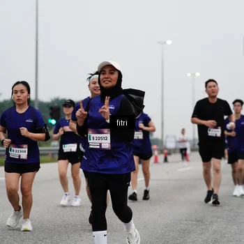 Runner Photo 7468976