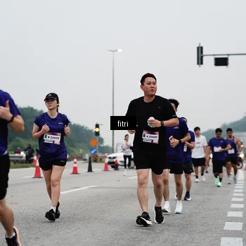 Runner Photo 7468982
