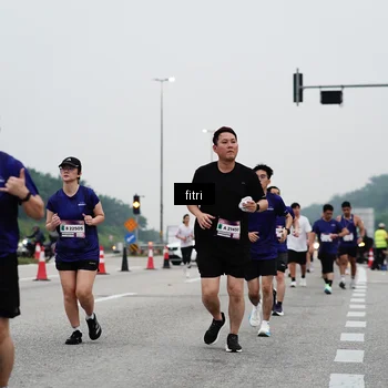 Runner Photo 7468984