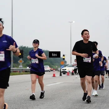 Runner Photo 7468992