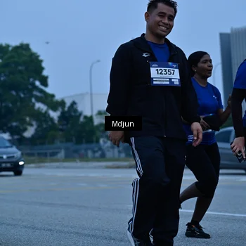 Runner Photo 7469002