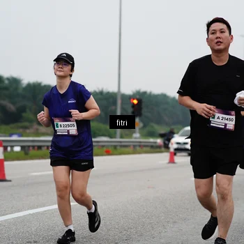 Runner Photo 7469019