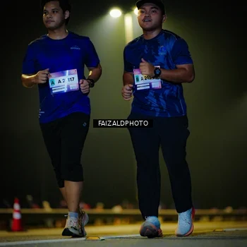 Runner Photo 7469024