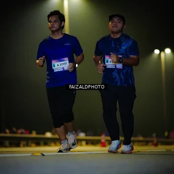 Runner Photo 7469025