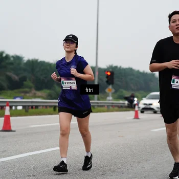 Runner Photo 7469039