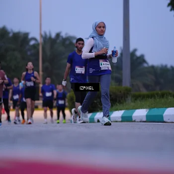 Runner Photo 7469053