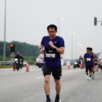 Runner Photo 7469060