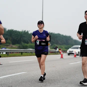 Runner Photo 7469074