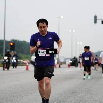 Runner Photo 7469075