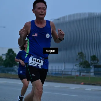 Runner Photo 7469077