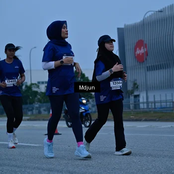 Runner Photo 7469088