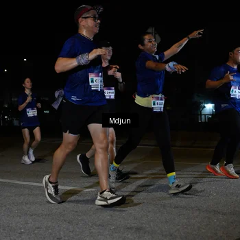 Runner Photo 7469089