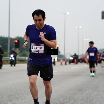Runner Photo 7469098