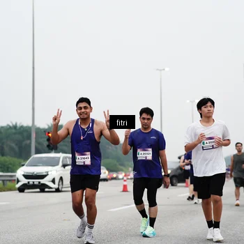 Runner Photo 7469113