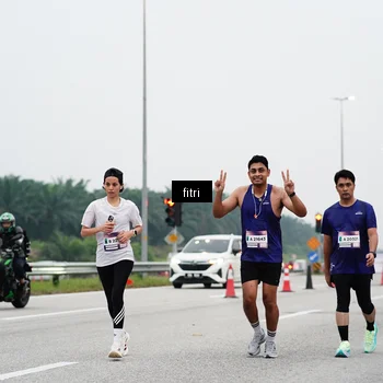 Runner Photo 7469115