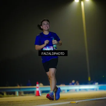 Runner Photo 7469135