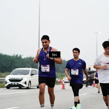 Runner Photo 7469149