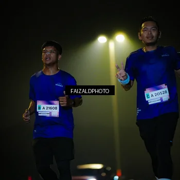 Runner Photo 7469151