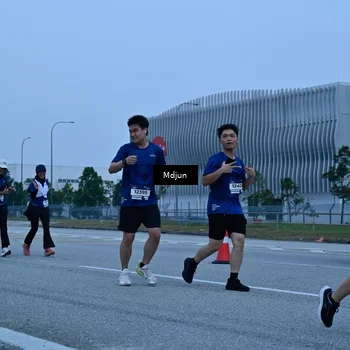 Runner Photo 7469182