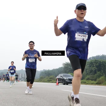 Runner Photo 7469186