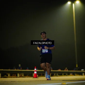 Runner Photo 7469192
