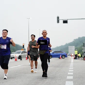Runner Photo 7469198