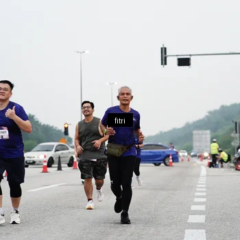 Runner Photo 7469200