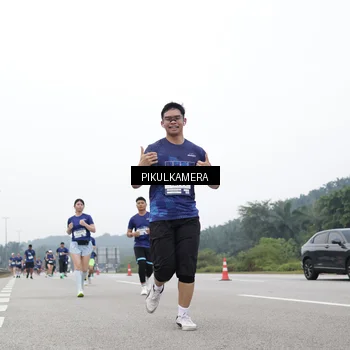 Runner Photo 7469205