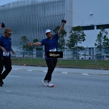 Runner Photo 7469216