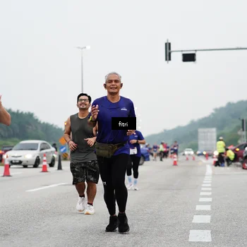 Runner Photo 7469224