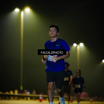 Runner Photo 7469273