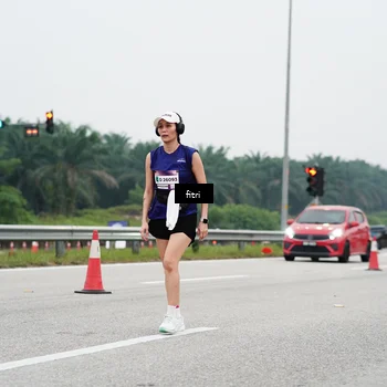 Runner Photo 7469346