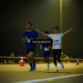 Runner Photo 7469353