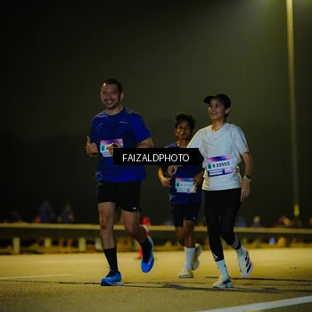 Runner Photo 7469357