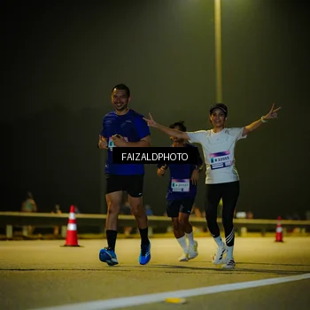 Runner Photo 7469358
